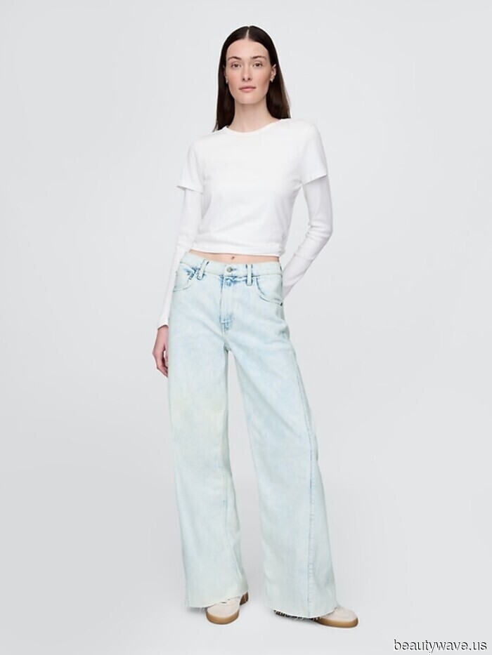 Not Slim, But Not Baggy—6 Fresh (and Trendier) Spring Jeans Styles People Are Embracing Instead