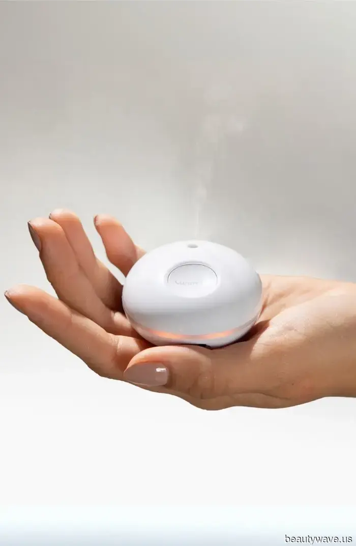 Alright, I'll take the plunge—here's a list of editor-approved gifts under $200 that moms will absolutely adore.