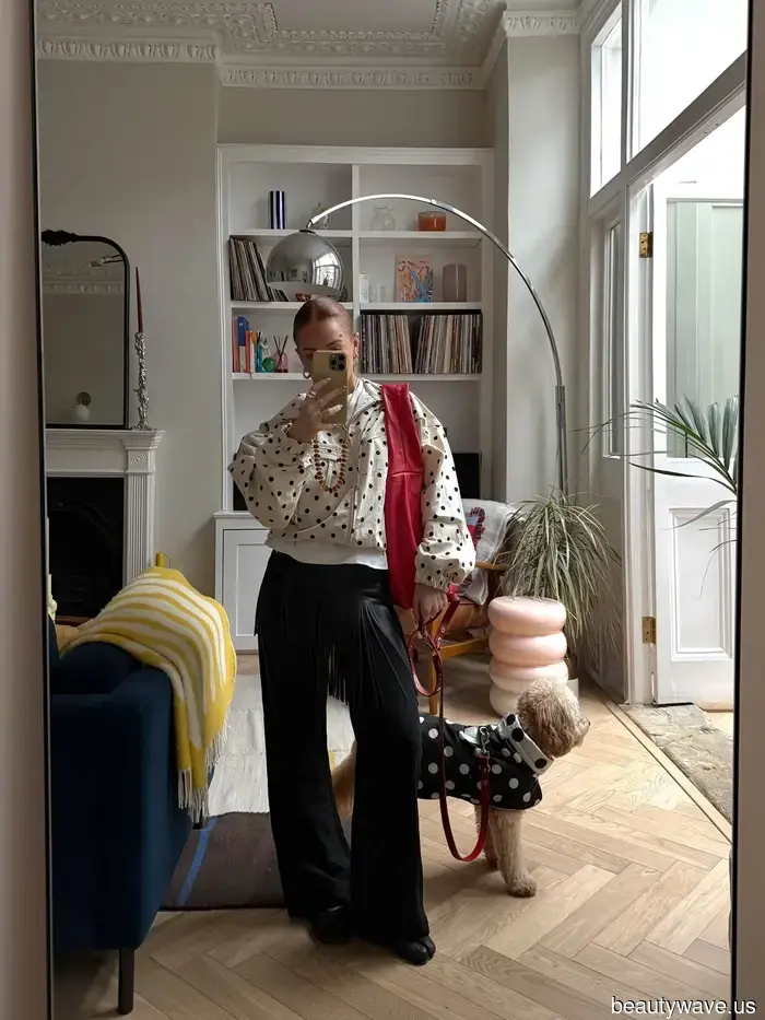 If you plan to sport polka dots this spring, style them like this.