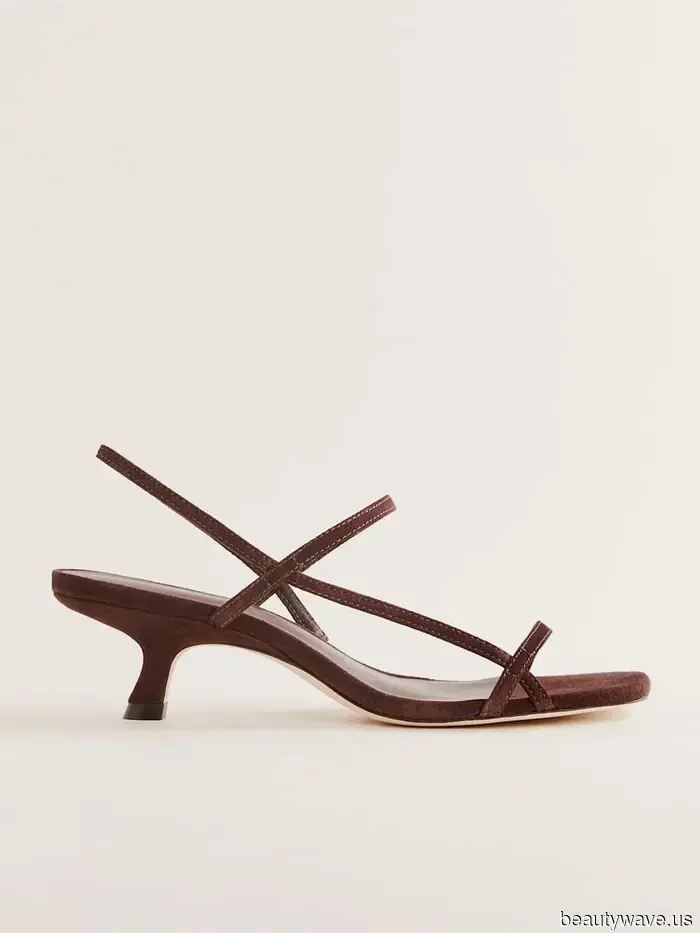 French girls have declared it—here are the 6 trendiest shoe styles to sport this summer.