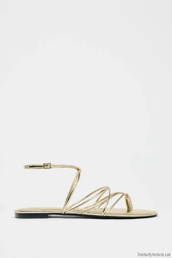 В Стамбуле Дж.Lo надела комплект в тон с трендом цвета обуви, который гарантированно сделает наряды выглядящими богато.