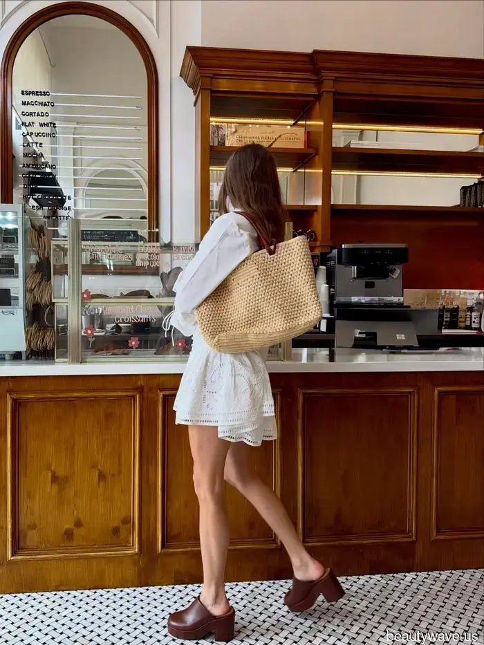 El regreso de los tacones informales&mdash;Así es como la gente de moda los está combinando con atuendos relajados