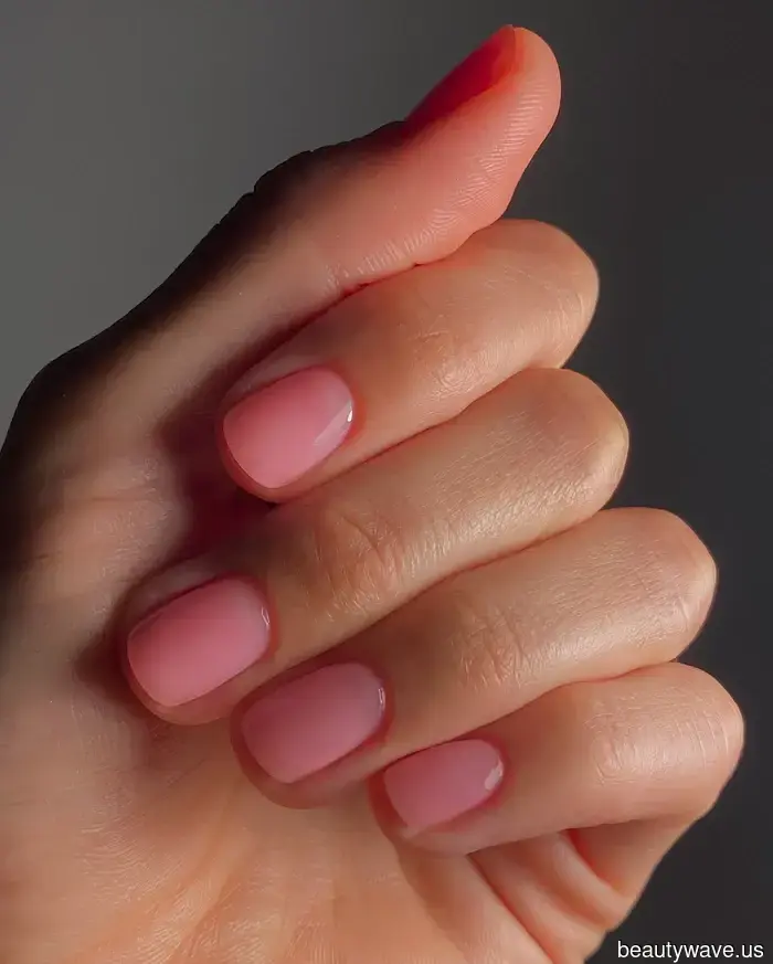 Si pensabas que las uñas lechosas eran elegantes, las "uñas sorbete" te detendrán en seco.