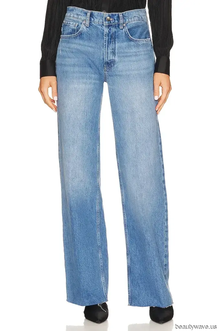 Following a break, it’s now officially stylish to pair this "outdated" jeans trend with heels once more.