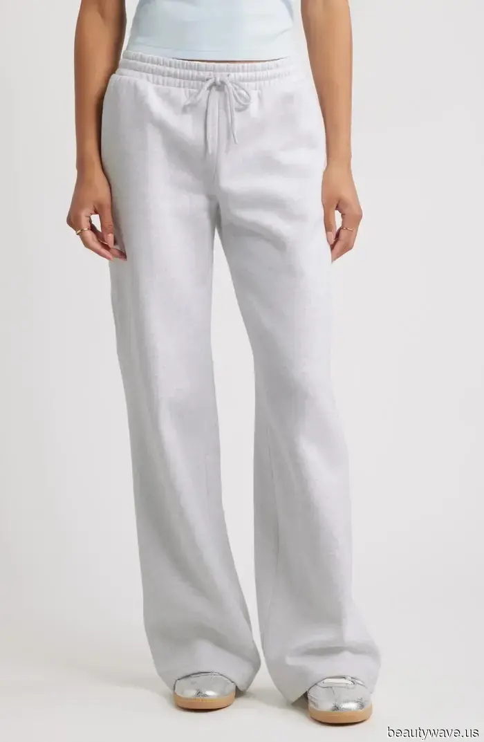 Spiacente, Leggings&mdash;Le It Girls volano in privato verso Aspen in tuta e con il trend dei cappotti invernali più eleganti.