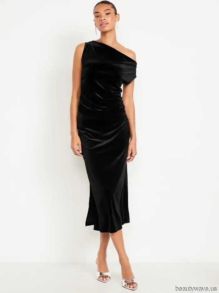 Olvídate de los lentejuelas y los tacones&mdash;Este atuendo de fiesta navideña de Margot Robbie irá a nuestros tableros de inspiración en su lugar.