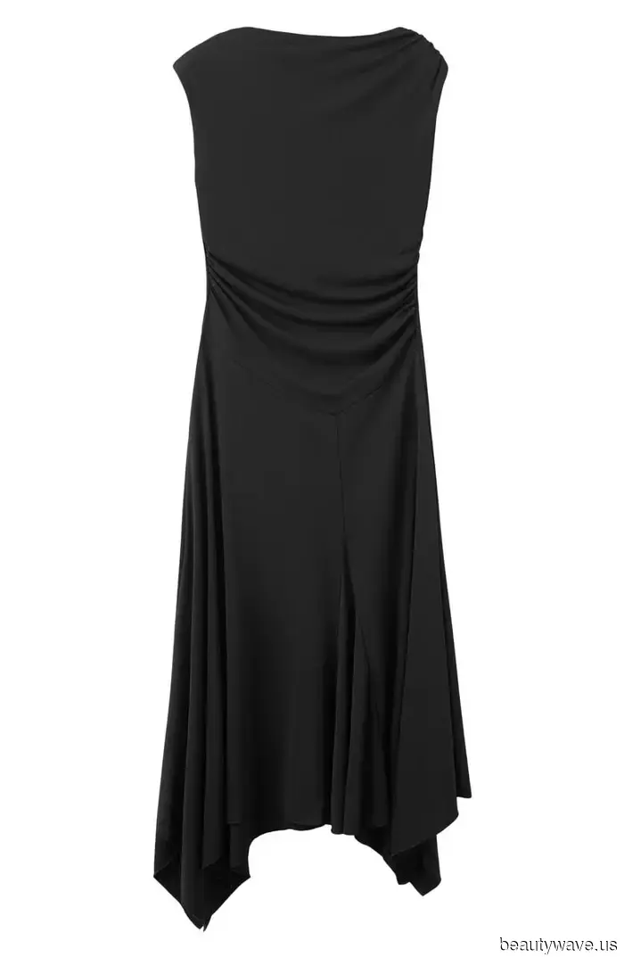 Compra estos 15 básicos de verano aprobados por chicas francesas en la venta semestral de Nordstrom.
