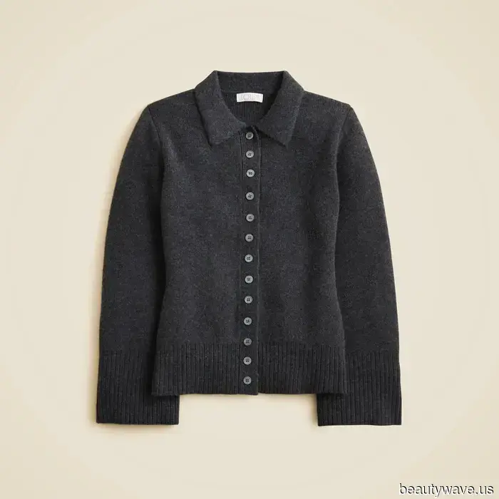 Hold on, J.Crew is currently offering a 30% discount sitewide—here are the stylish fall items that I've added to my cart.