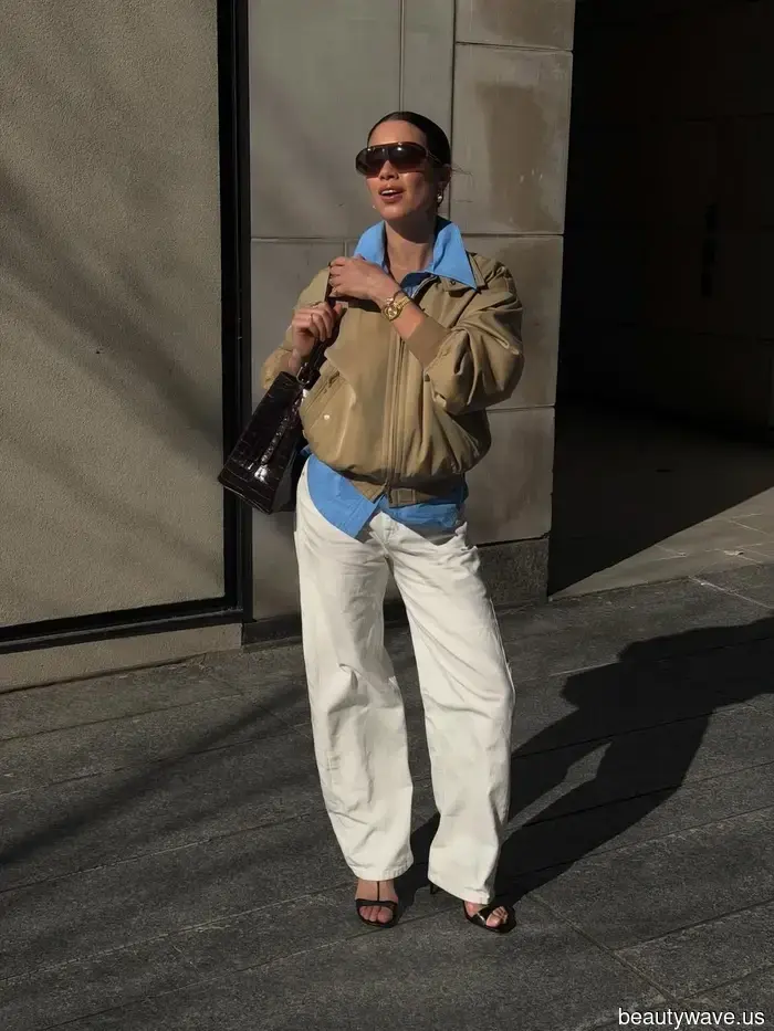 No, not flats: This spring 2026, it girls are currently pairing this shoe trend with jeans.