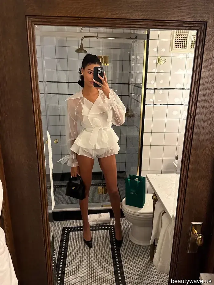 If you're weary of the same old fall outfits, give this styling tip a shot instead.