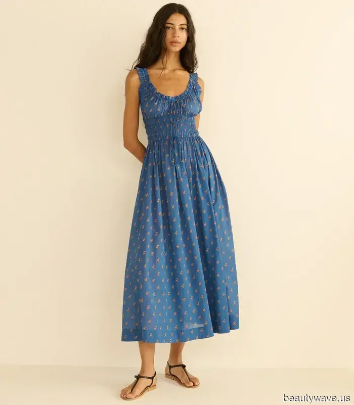 I work in fashion—here are the chic items I consistently include in my suitcase for a warm-weather getaway.