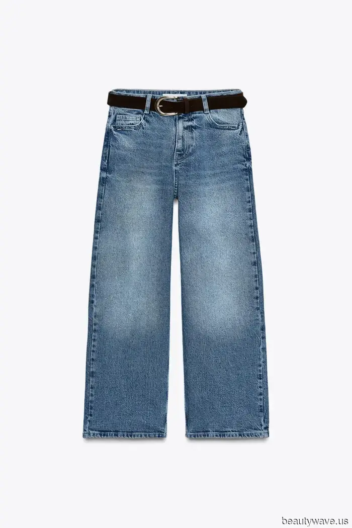 I’m 5’0” — These Are the Only Jeans That Meet My Petite Standards