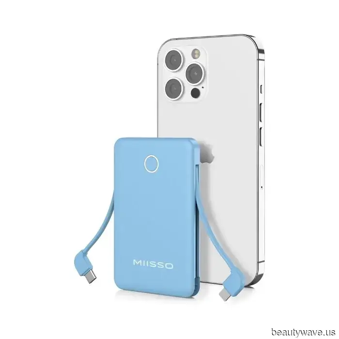 What's in My Bag: 12 Essential Personal Items I Always Take When Flying