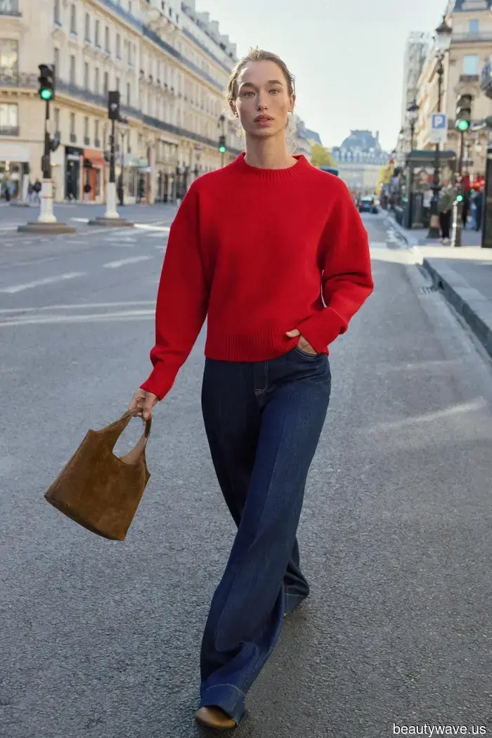 I’m amazed—Alexa Chung has totally convinced me to buy these new items from Zara.