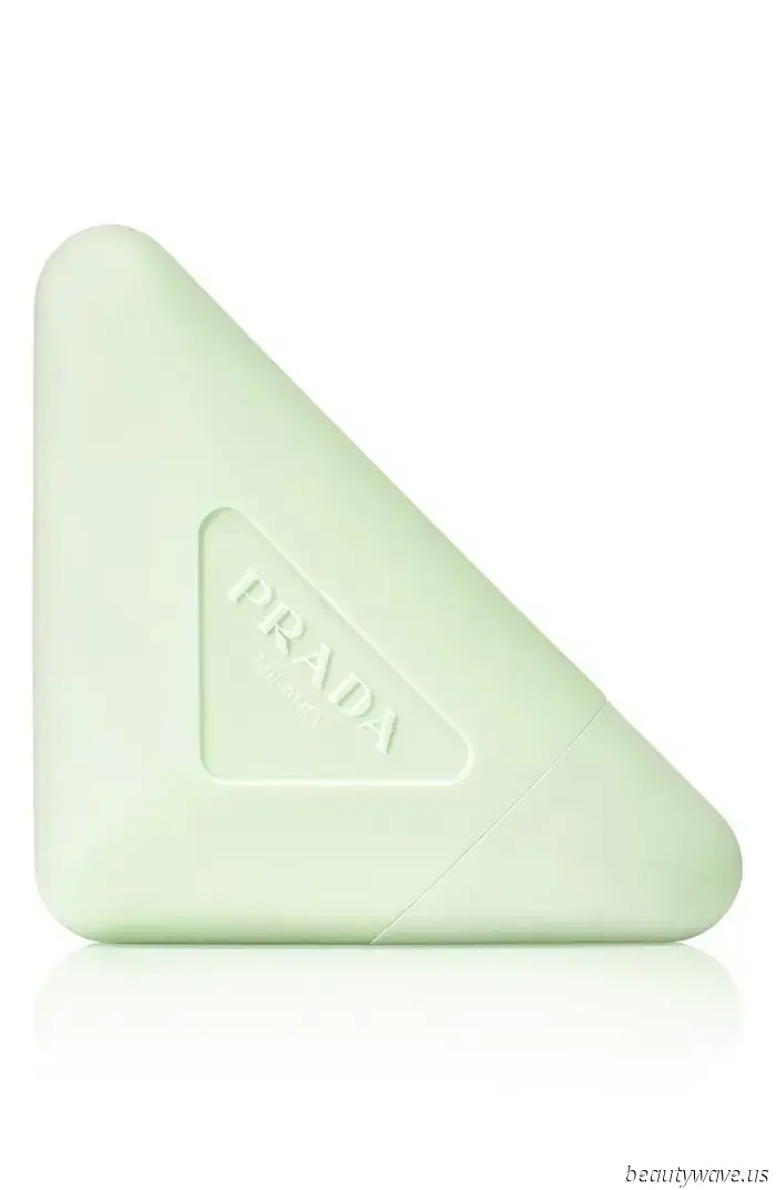 Discovered: The Stylish Designer Hand Cream That Every Fashion Enthusiast Will Carry in Their Bag This Fall