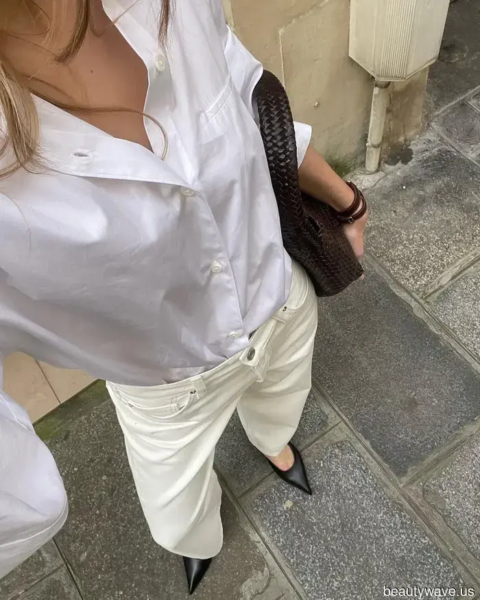 If you're looking for summer jeans outfit ideas, here are the 6 styles that French women are frequently sporting.