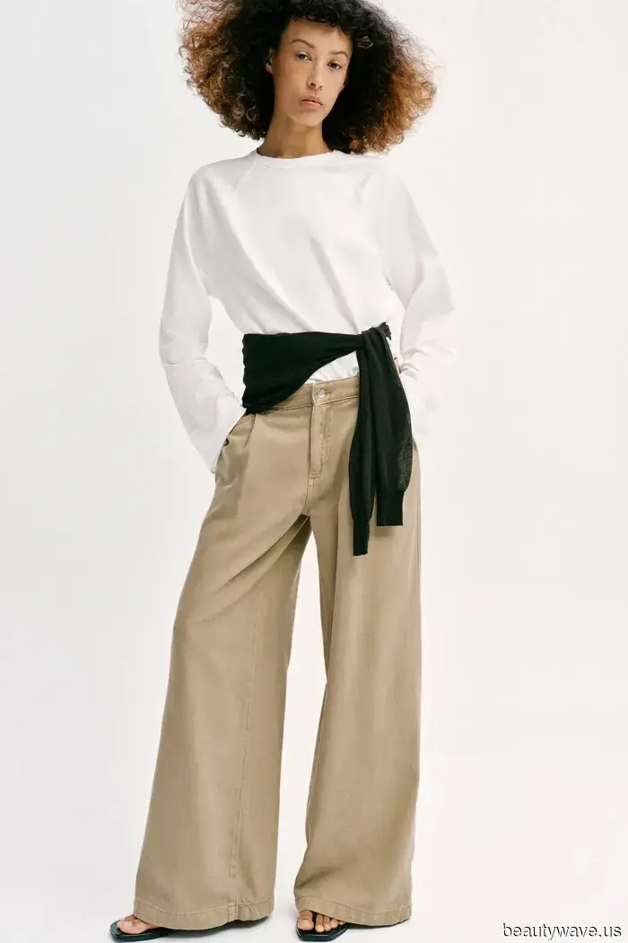 If you're aiming for a chic look this summer, swap out barrel jeans for one of these 6 denim trends.