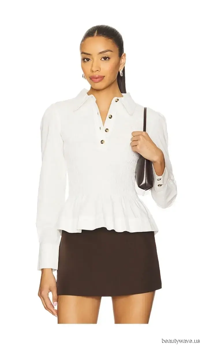 People are avoiding basic white tank tops in favor of a trend that enhances outfits significantly.