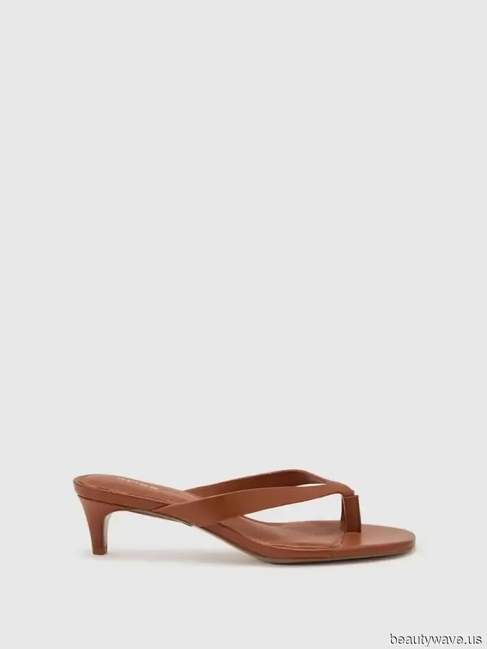 I've Discovered It: This Stylish Sandal Color Trend Matches Every Dress.