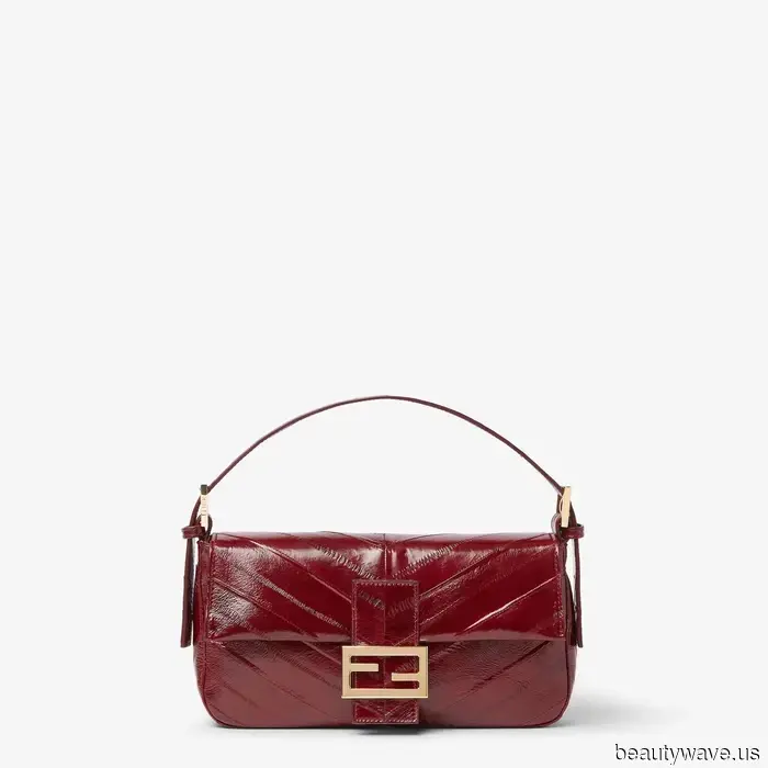 The New '90s It Bag for Fall 2026 Has Arrived