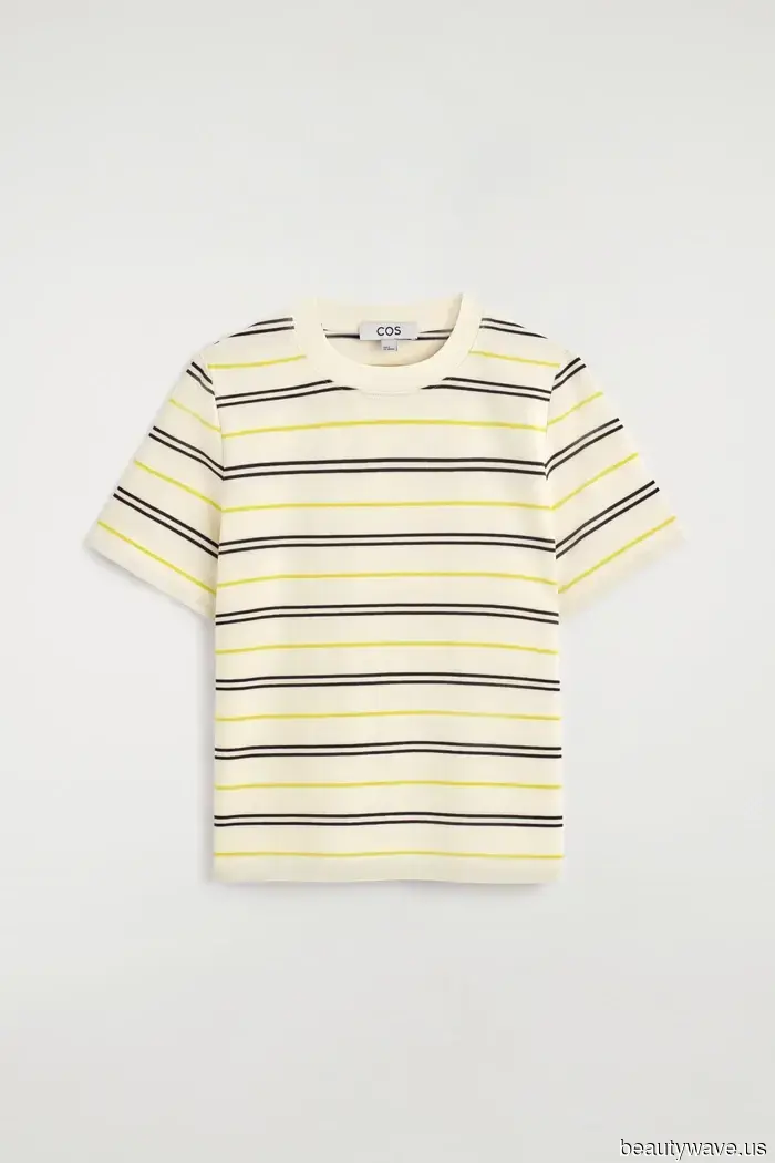 Esta tendencia de denim, tendencia de camiseta y tendencia de sandalias combinadas te darán el look de 2026.