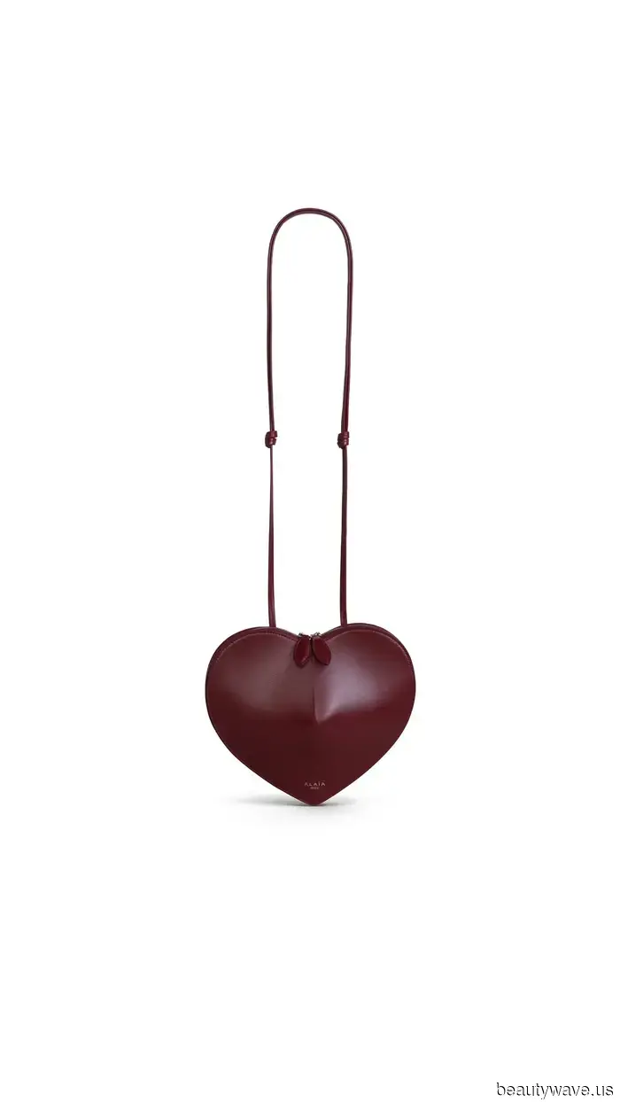 Chanel! Gucci! The Row! These are the must-have bags that celebrities are really sporting in 2026.