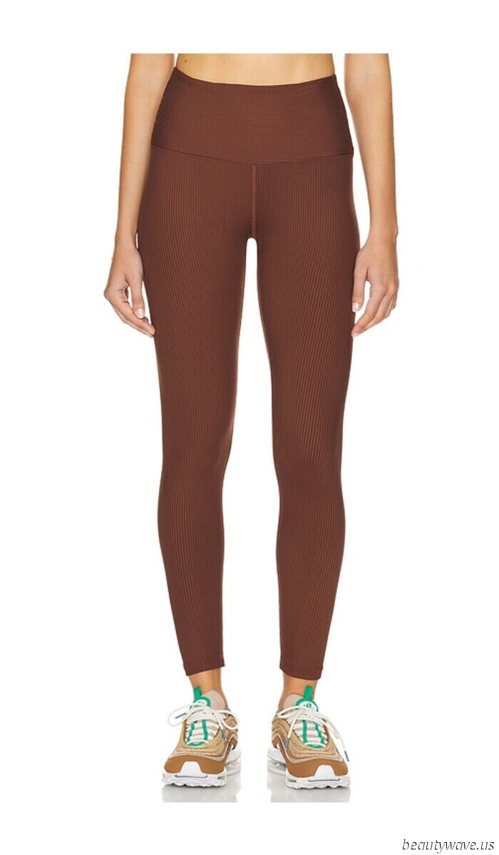 Put Down the Black Leggings—This Is the Subtle Legging Color Trend You'll Spot Everywhere This Summer.