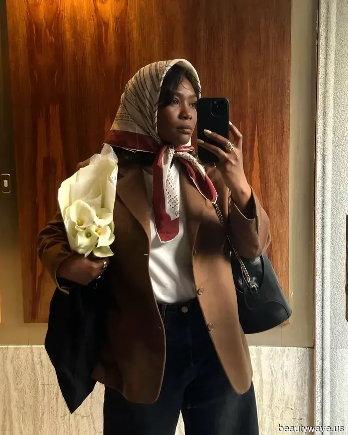 5 Accessories French Women Are Currently Using to Elevate Their Basic Autumn Looks to Chic Status