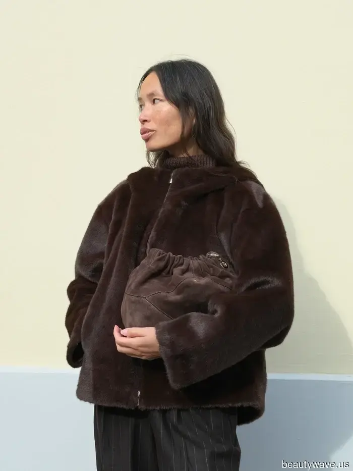 6 Chic, Easy-to-Wear Items You’ll Discover in a French Woman's 2026 Capsule Wardrobe