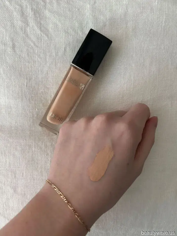 If your concealer consistently appears cakey, you should learn about these formulas that look natural.