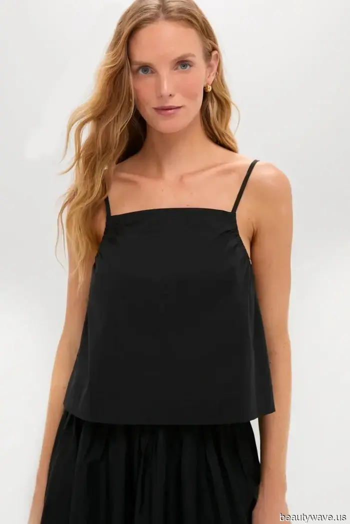 Soy una mamá fashion que trabaja en Nueva York&mdash;Estos son los tops elegantes que uso con jeans y pantalones.
