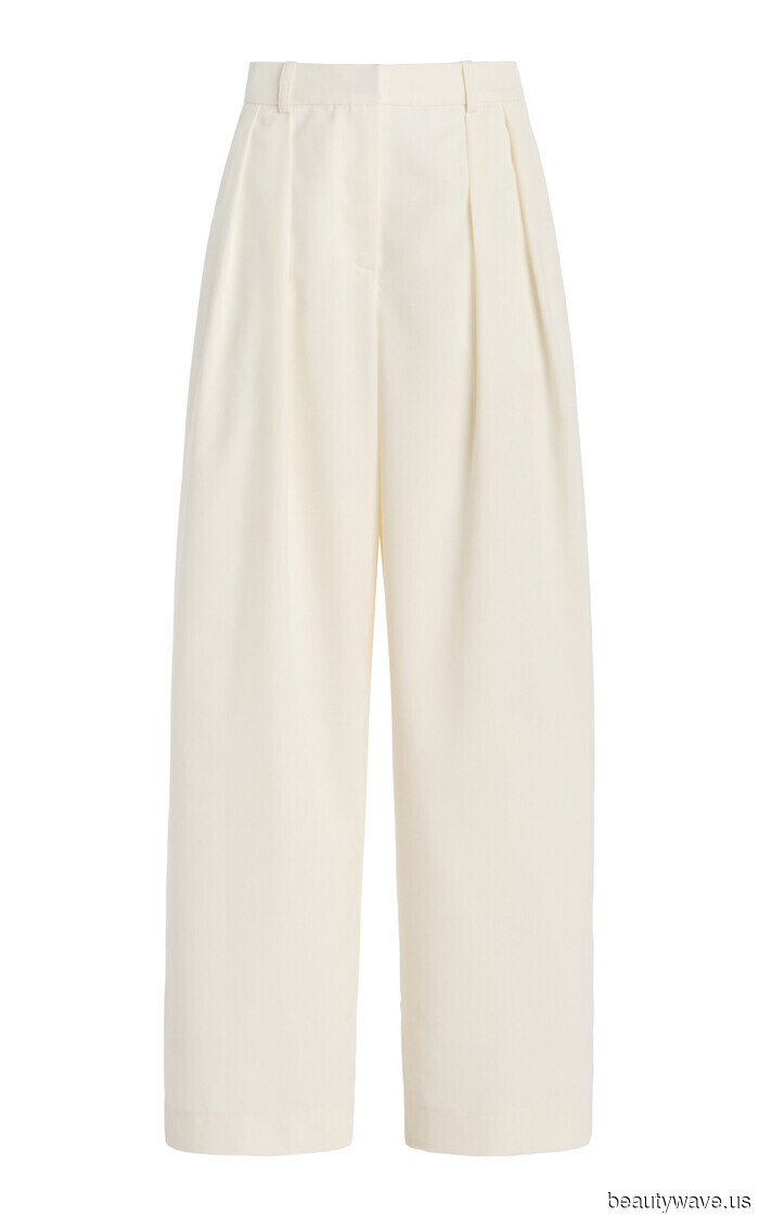 Il Colore Anti-Tendenza da Indossare Dalla Testa ai Piedi Questo Inverno (Suggerimento: Non È Bianco o Nero)