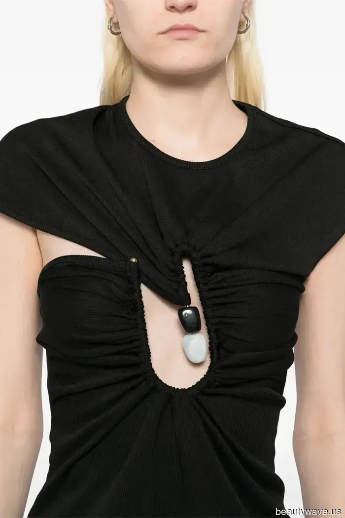 The Unexpected Accessory Trend That's Replacing Sun Hats