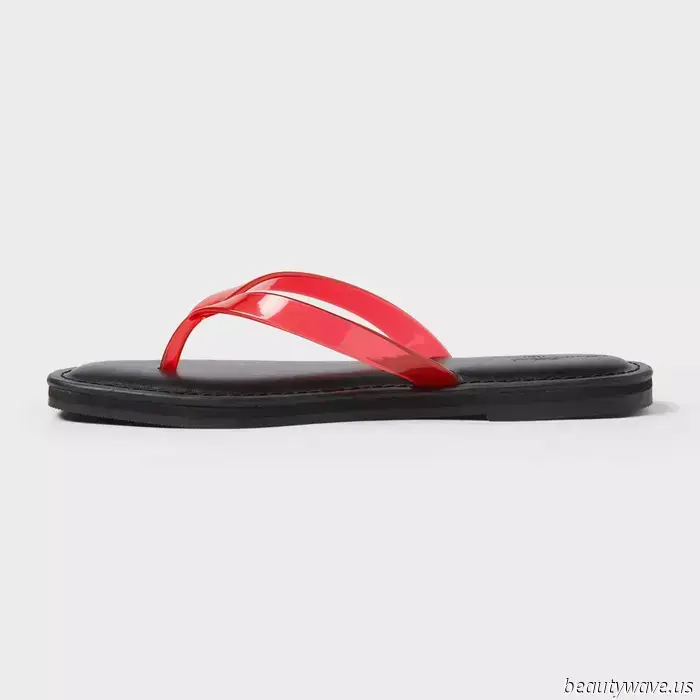 This Surprising Sandal Priced Under $50 Is Dominating the Summer Flip-Flop Controversy.