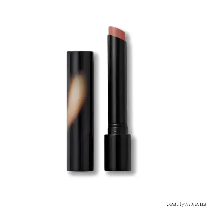 Ho fatto ricerche—questa è la combinazione di rossetto nude preferita da Victoria Beckham.