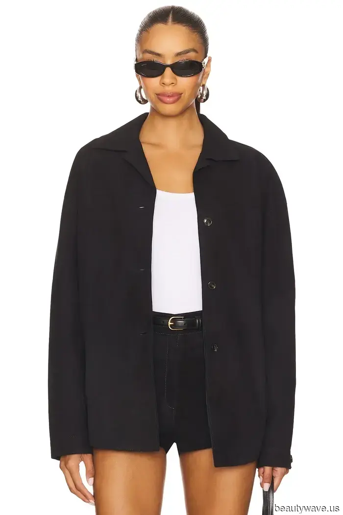 L.A. celebrities understand that this sneaker trend elevates the style of jeans and a white T-shirt significantly.