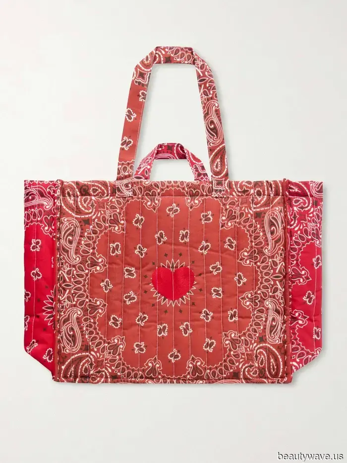 Set, Separatori, Sarong e Altro: Questi Trova Costumi da Spiaggia Sembrano Proprio del 2026