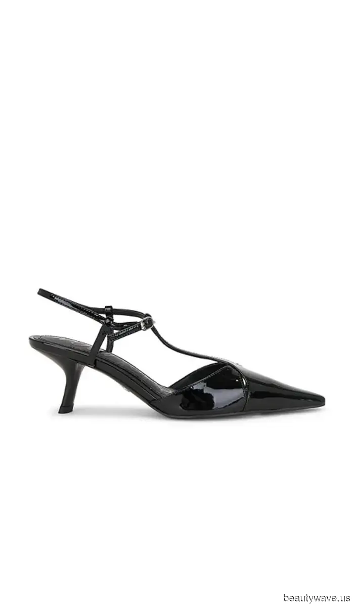 Meine Mutter hat noch nie bei Revolve eingekauft, ist aber interessiert&mdash;ich habe ihr diese Artikel zum Überlegen geschickt.