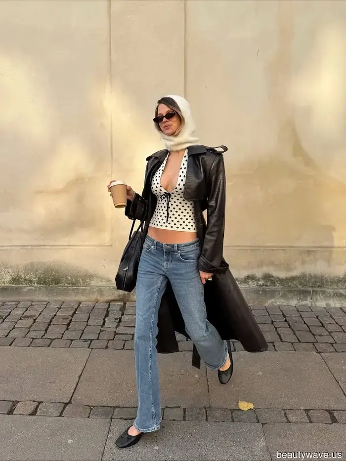 Wenn Sie Jeans zu einer Feiertagsveranstaltung tragen möchten, tragen Sie sie so, so und so.