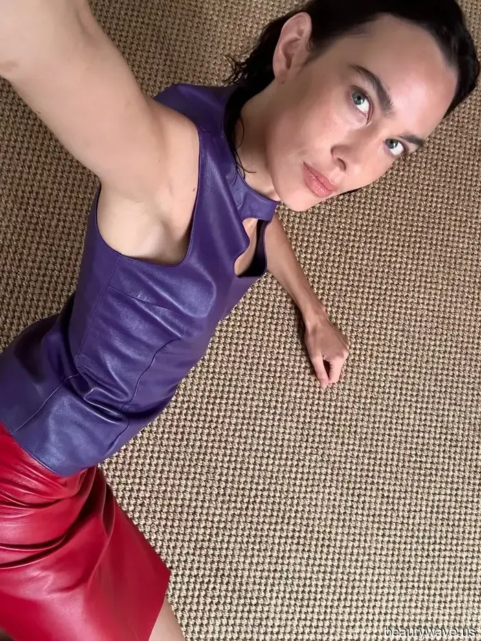 Nicht Burgunder oder Espresso&mdash;Wie man den hochpreisigen Farbtrend stylt, den jeder stattdessen mag