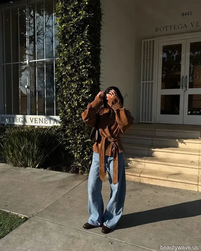 Adiós, Bailarinas: Las It Girls en Londres, Nueva York y París están priorizando esta tendencia de zapatos planos este otoño.