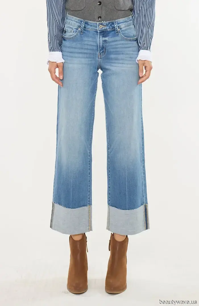 Wenn Sie Jeans zu einer Feiertagsveranstaltung tragen möchten, tragen Sie sie so, so und so.