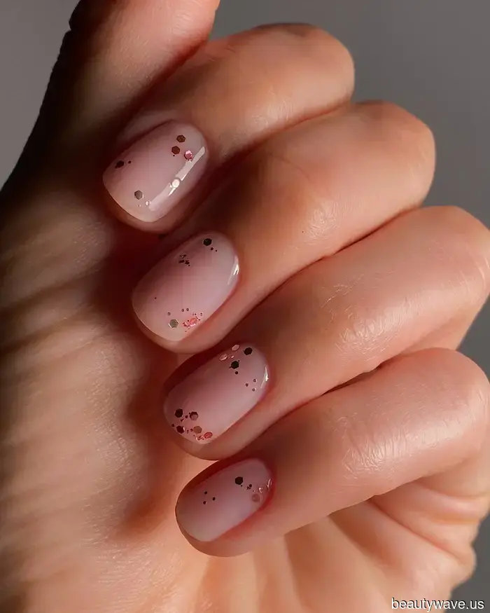 If you prefer short nails, you'll definitely want to save these 11 spring styles right away.