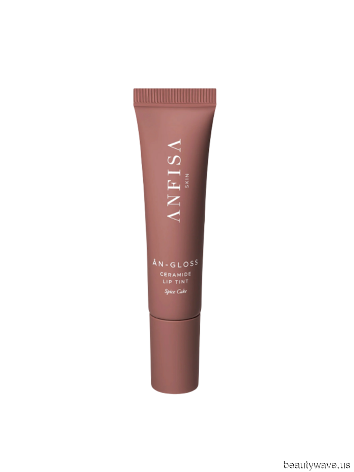 What Gen Z’s Trendiest Editors, Stylists, and Creatives Are Giving (and Receiving) This Holiday Season