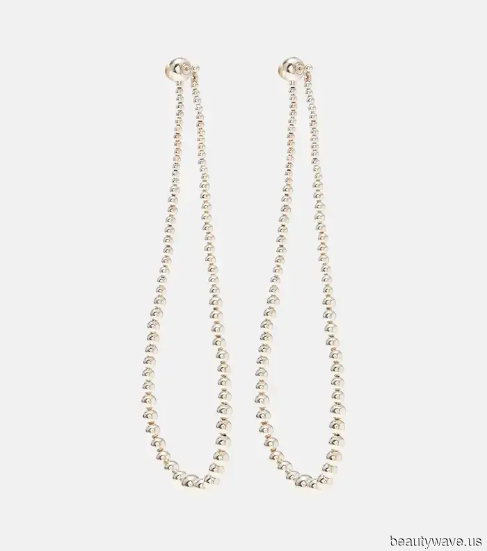 Trust Me, I'm a Fashion Editor—Here Are the Designer Accessory Trends Worth Investing In for Spring 2026.