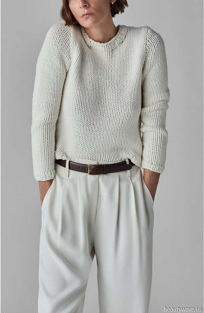 Chic women in Marseille and Cadaqués replace their cashmere sweaters with this lighter alternative every summer.