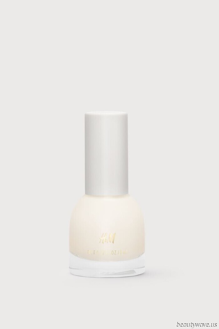 Trust Me—Cookie Cream Nails Are Competing with Milky Manicures This Summer
