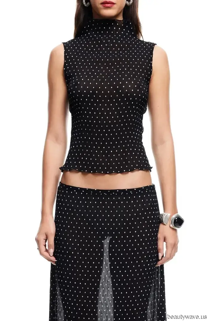 Моя подруга хочет выглядеть более парижанкой&mdash;я предложила ей надеть эти 4 вещи