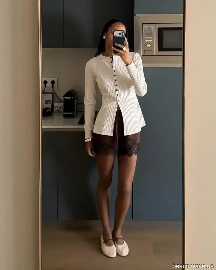 This One Footwear Trend Is Subtly Taking Over Sneakers This Spring