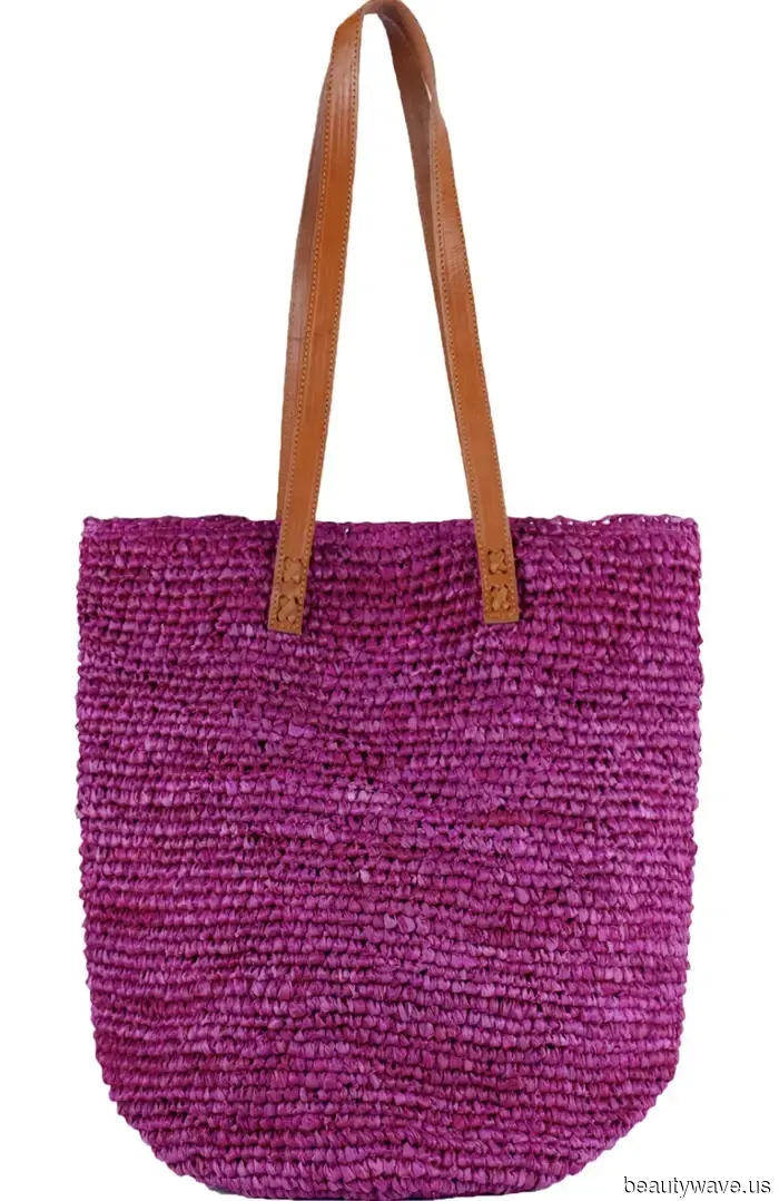 No son totes básicos&mdash;Esta es la tendencia de bolsas de verano más cool que la gente de moda está llevando.